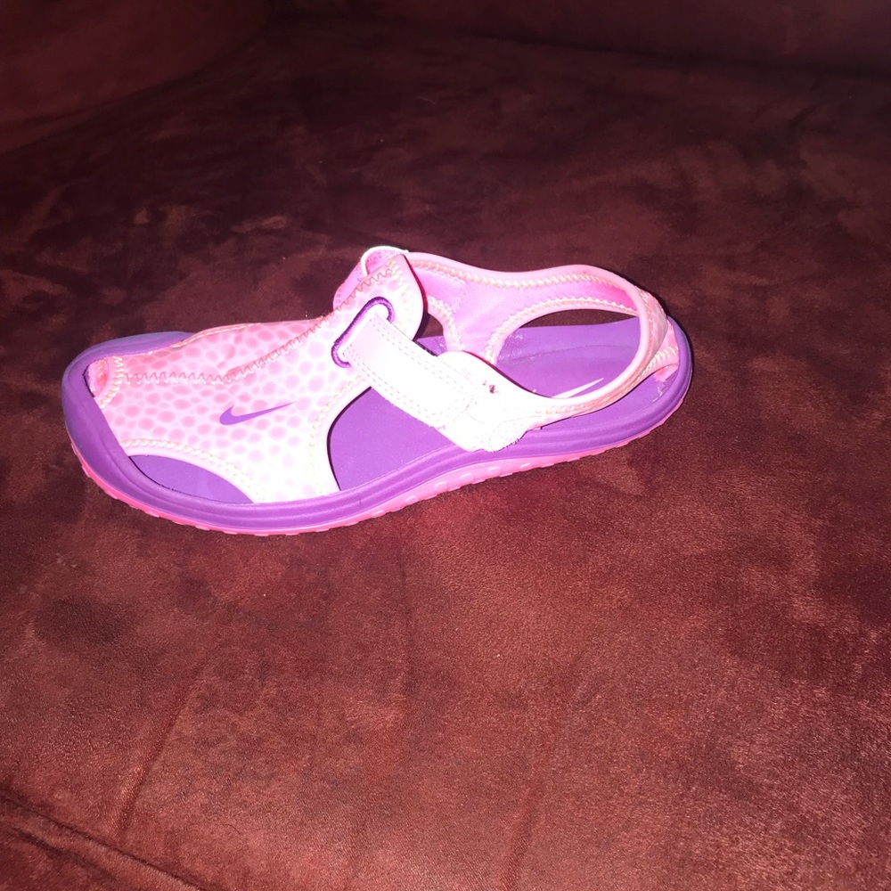 Swim shoes